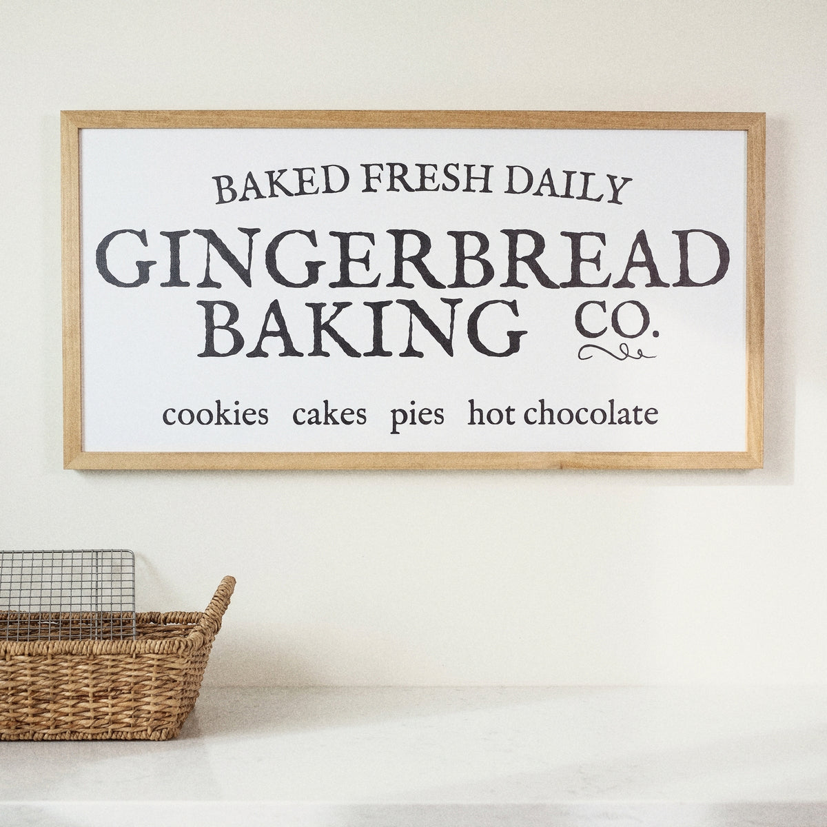 Gingerbread framed art, Almond frame, XL, detail photo