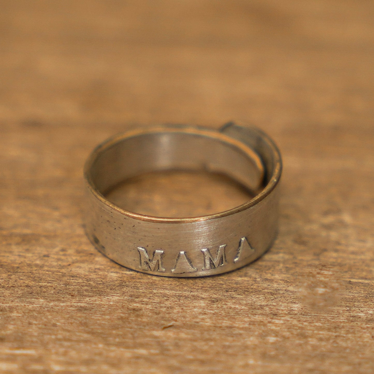 The Mama Ring