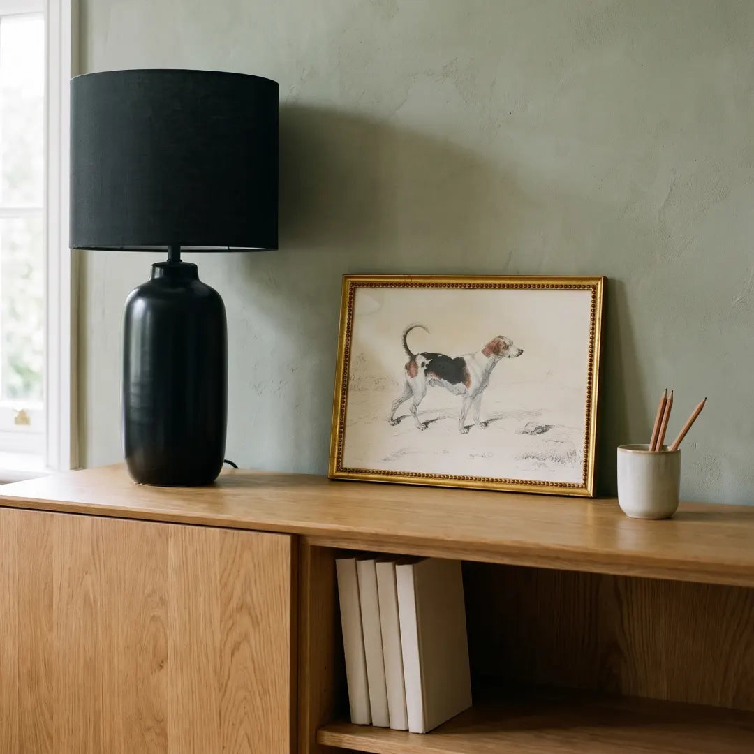 Beagle on the Hunt Urban Gold Leaf frame corner detail