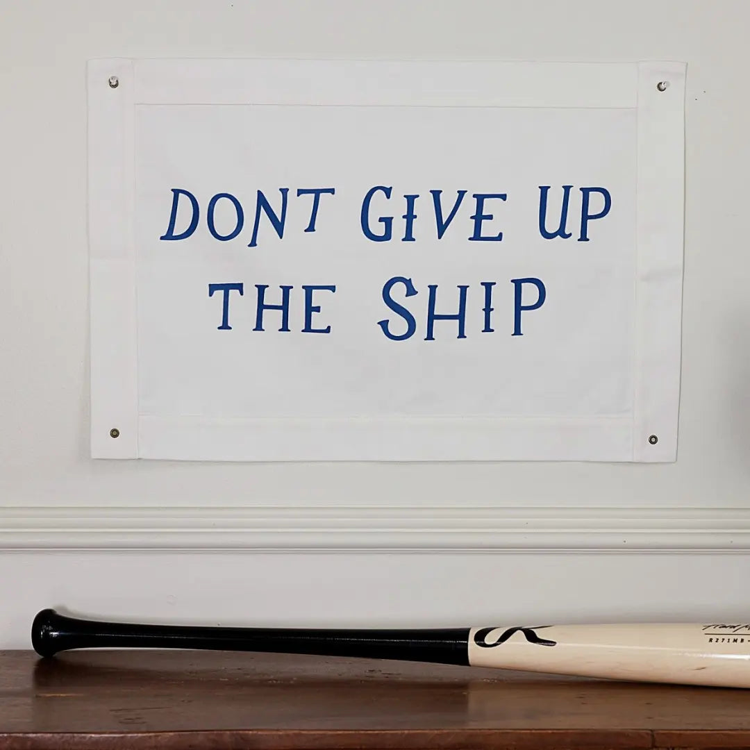 Don't Give Up the Ship-Banner Flag_BF-25x17-2B-WHT-BAN-12