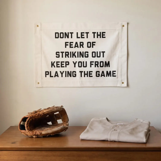 Don't Give Up the Ship-Banner Flag_BF-25x17-2B-WHT-BAN-12