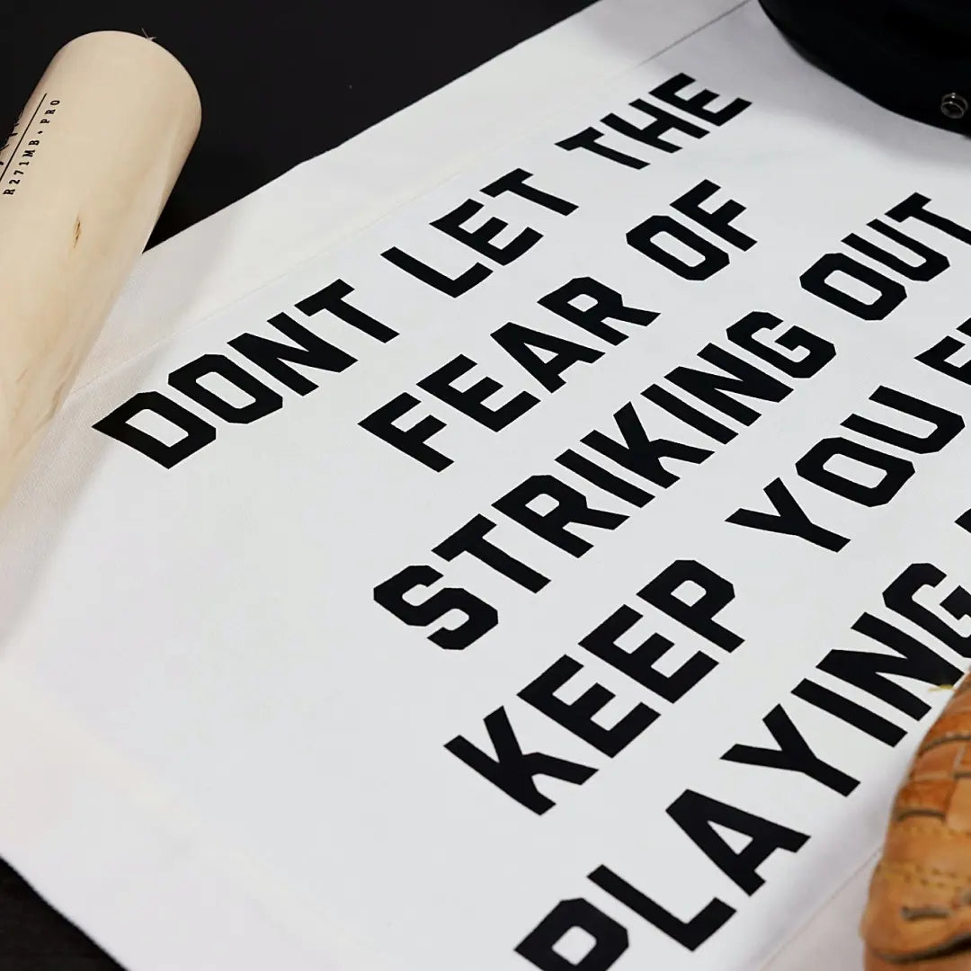 Don't Give Up the Ship-Banner Flag_BF-25x17-2B-WHT-BAN-12