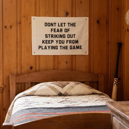 Don't Give Up the Ship-Banner Flag_BF-25x17-2B-WHT-BAN-12