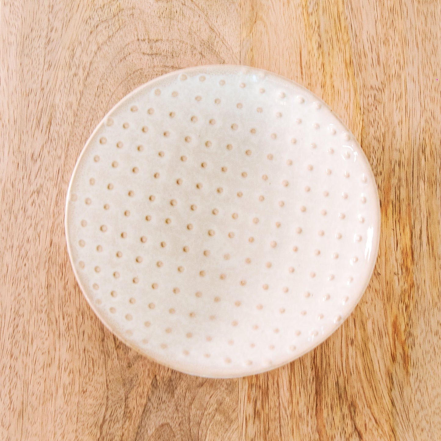 Hobnail Embossed Round Stoneware Plate